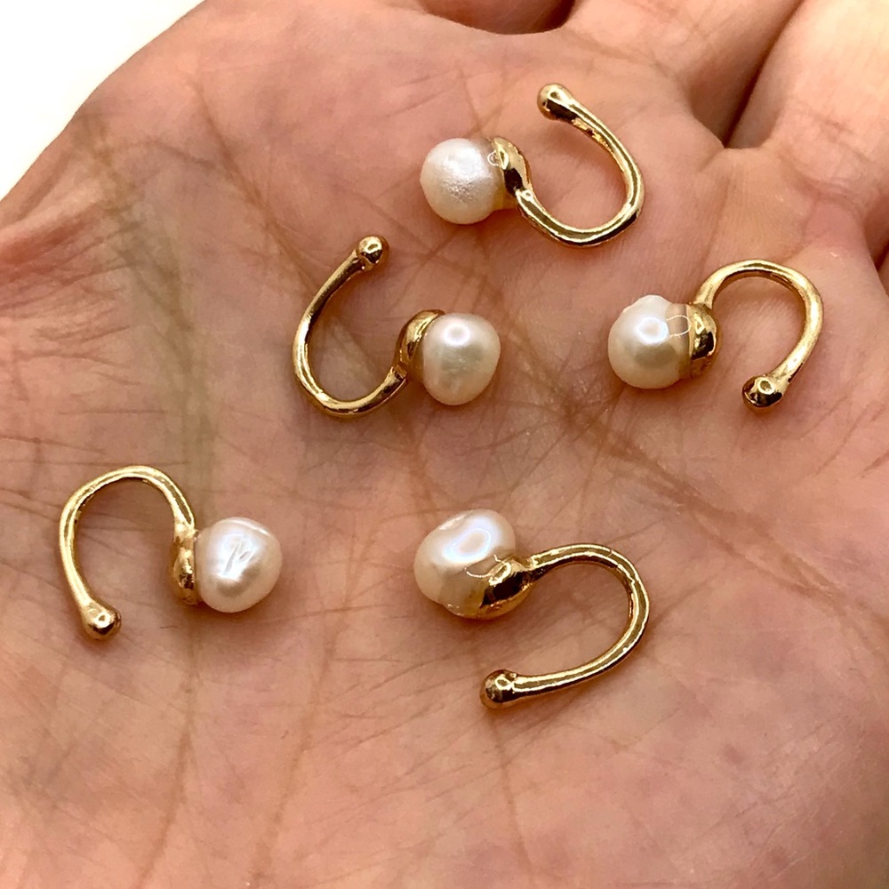 🤍BaubleBar Aleah Ear Cuff Set🤍 - Picture 4 of 7